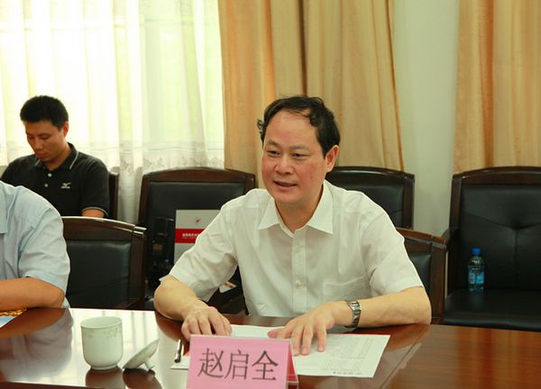 市委常委纪委书记赵启全到淄博师专走访慰问教师